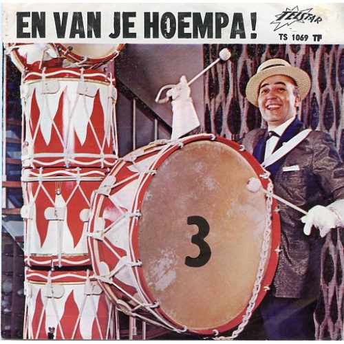 TS 1069 TF - Johnny Hoes – En Van Je Hoempa! 3 (Front)